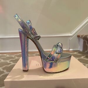 $650 Alexandre Birman women’s sequin silver platform sandals size 37/US 7